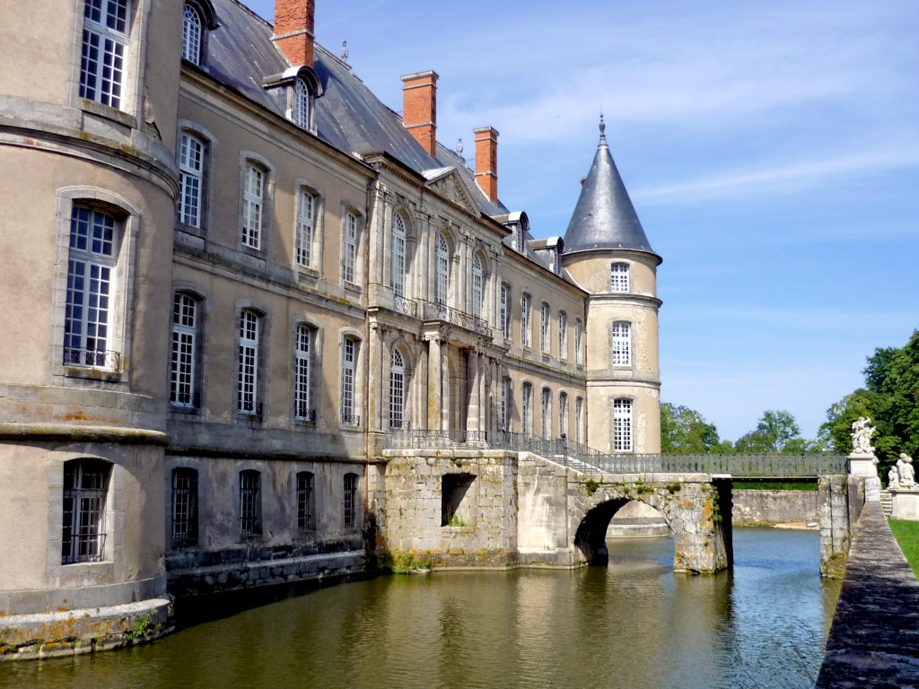 Autour de Nancy - Château d'Haroué © French Moments