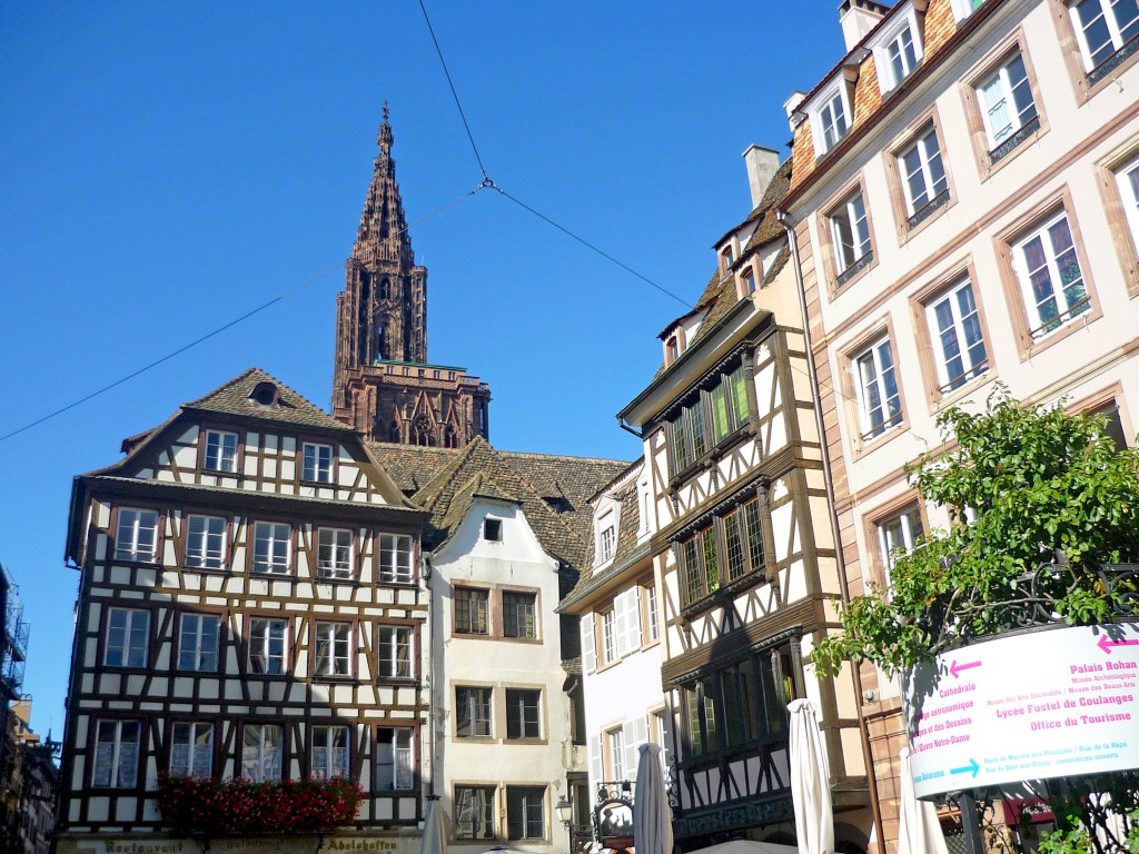 Les églises d'Alsace : Strasbourg © French Moments