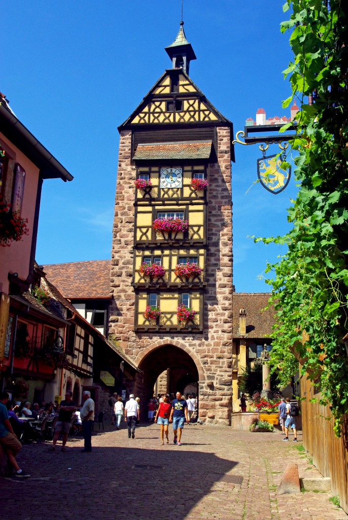 Le Dolder de Riquewihr, une des plus belles portes fortifiées d'Alsace © French Moments