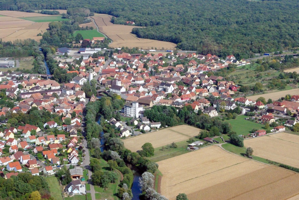 Survolé la route des vins d'Alsace, Ostheim © French Moments