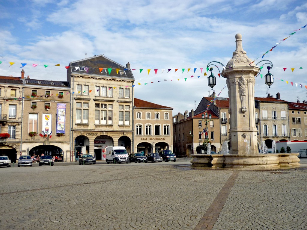 Place Duroc Pont a Mousson 04 © French Moments Mon Grand Est