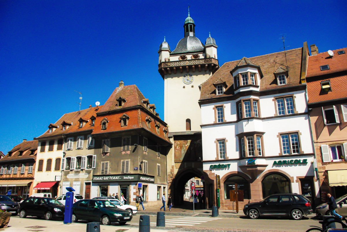 Portes fortifiées d'Alsace : la Tour de l'Horloge à Sélestat © French Moments