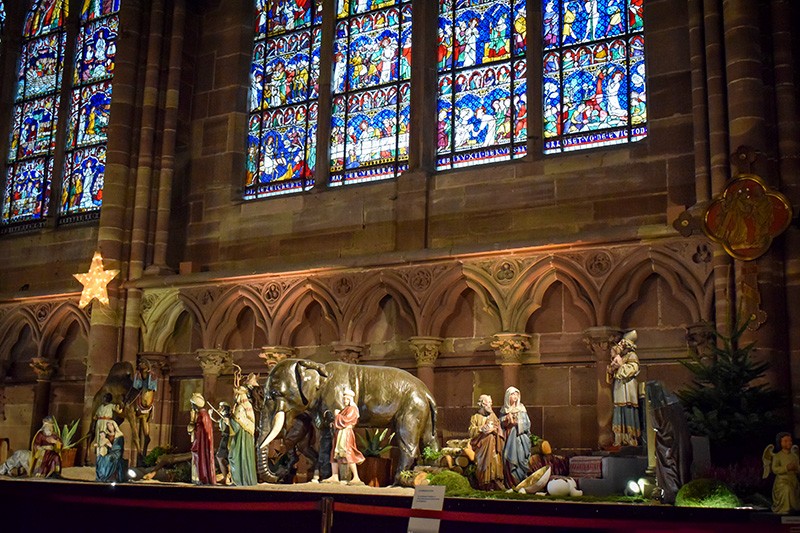 La crèche de Noël de la cathédrale de Strasbourg © French Moments