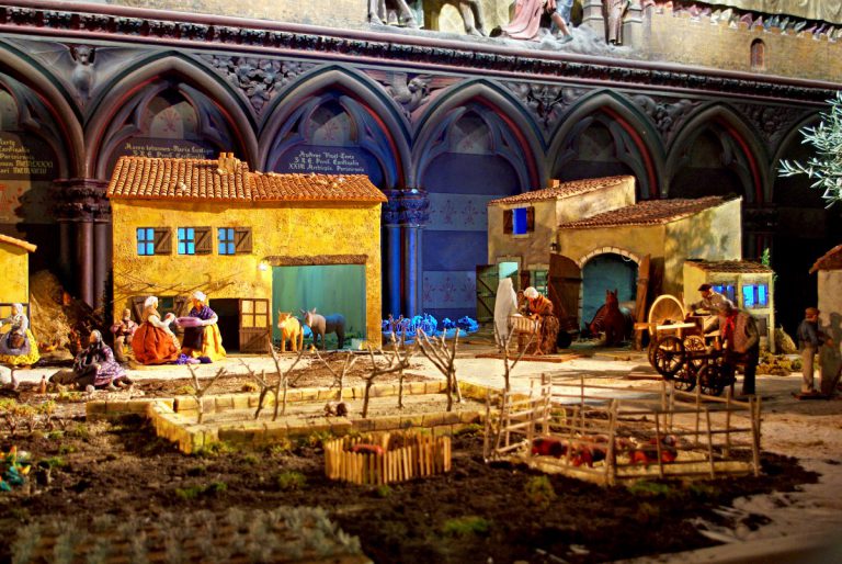 La crèche de Noël de NotreDame de Paris Mon Grand Est