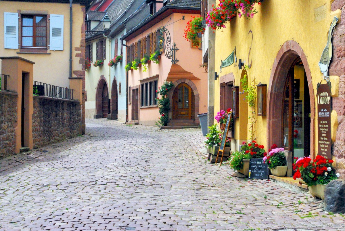 Gueberschwihr, Alsace © French Moments