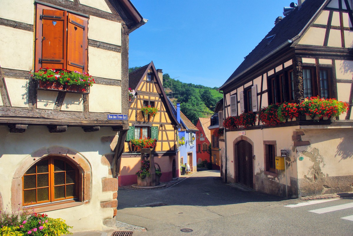 France d'antan - Niedermorschwihr, Alsace © French Moments