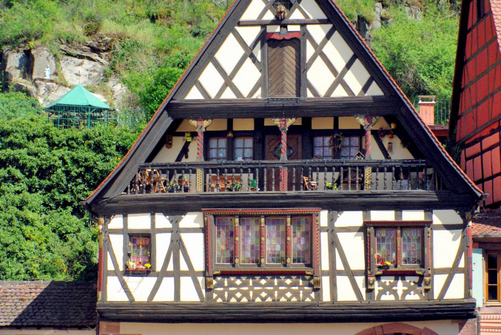 La maison alsacienne à colombages décryptée : le guide - Mon Grand Est