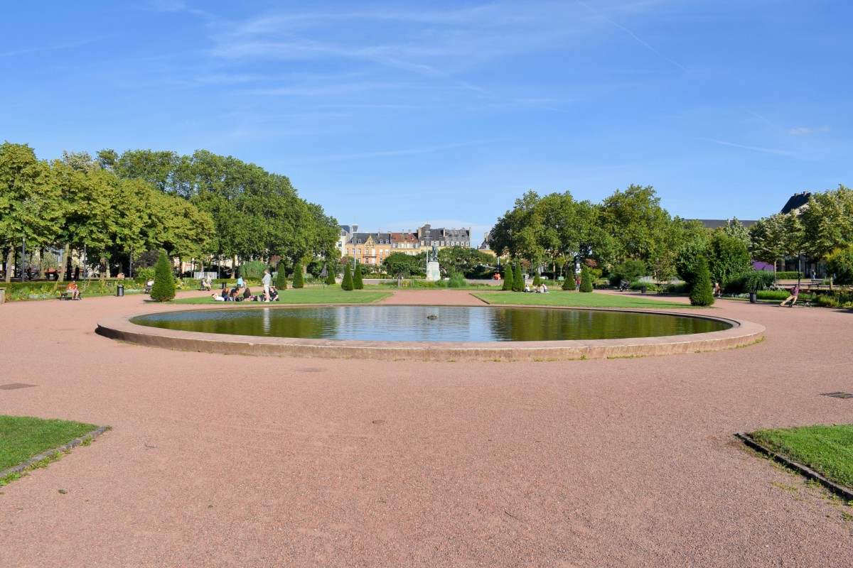 Esplanade Metz © French Moments