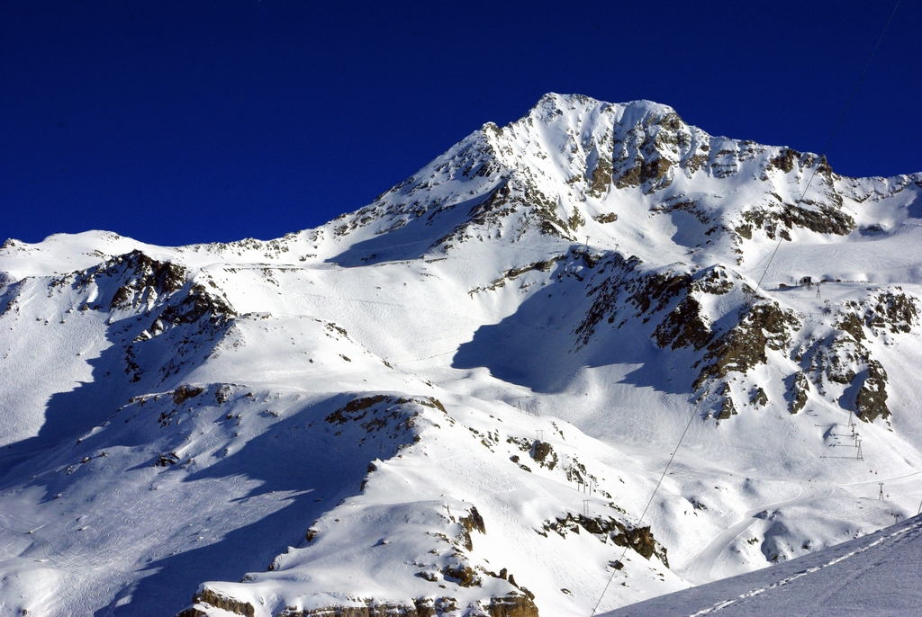Le sommet de Bellecôte vu depuis la Roche de Mio © French Moments