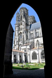 Cloître de la cathédrale de Toul © French Moments