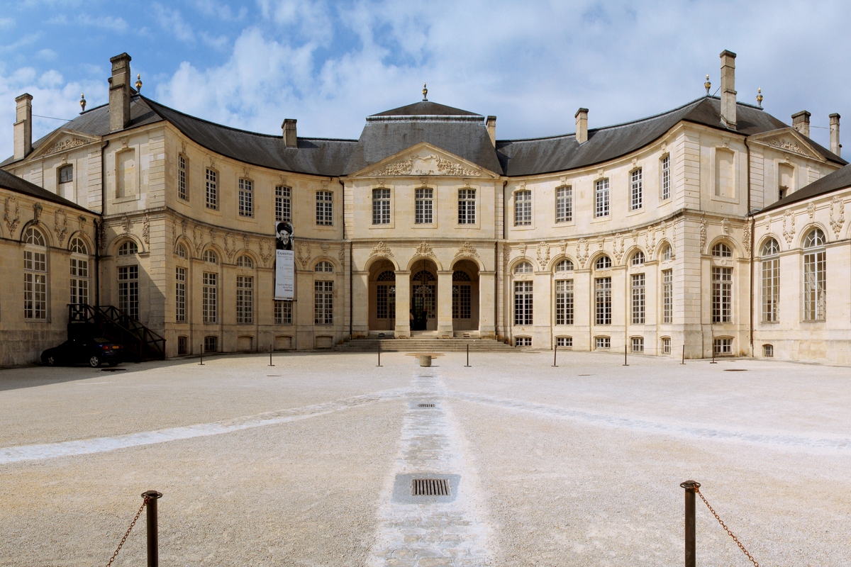 L'ancien Palais Episcopal de Verdun © Fryderyk - licence [CC BY-SA 3.0] from Wikimedia Commons