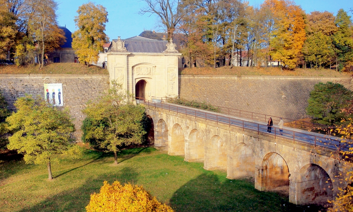 La Porte de France à Longwy © Initsogan - licence [CC BY-SA 3.0] from Wikimedia Commons