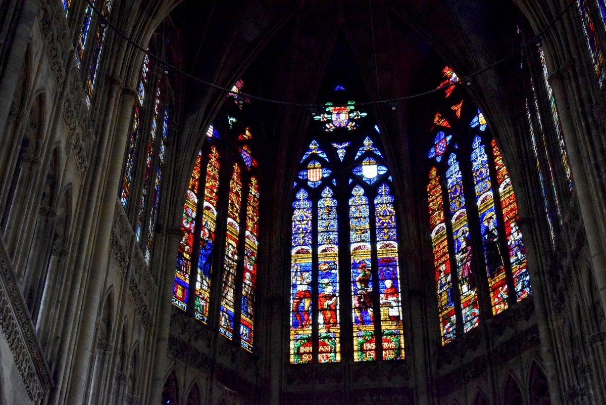 Vitraux de Metz - Le chœur de la cathédrale © French Moments