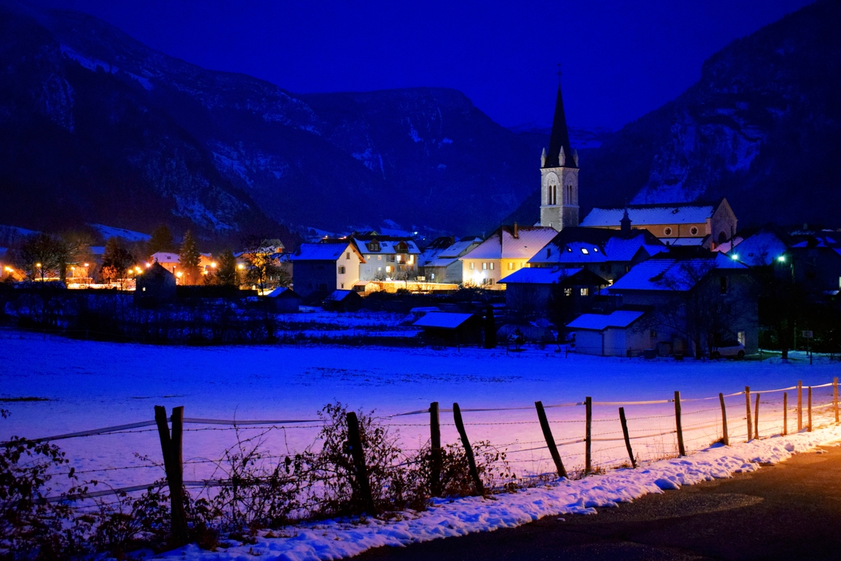 Thorens-Glières une nuit d'hiver © French Moments