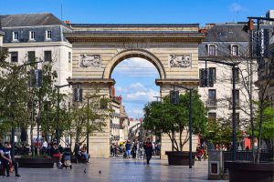 La Porte Guillaume à Dijon © French Moments