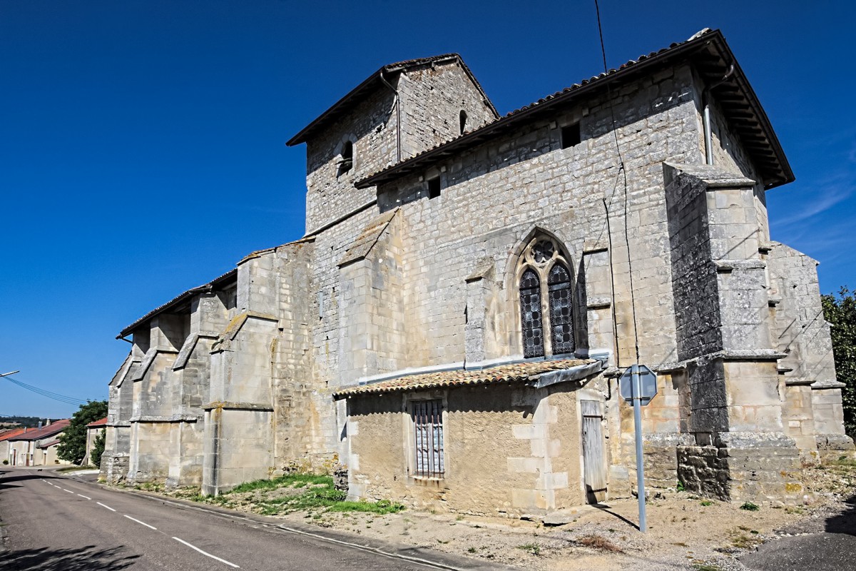 L'église fortifiée de Sepvigny © Cedric Amey - licence [CC BY-SA 3.0] from Wikimedia Commons