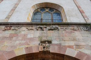 La frise de l'église d'Andlau © French Moments