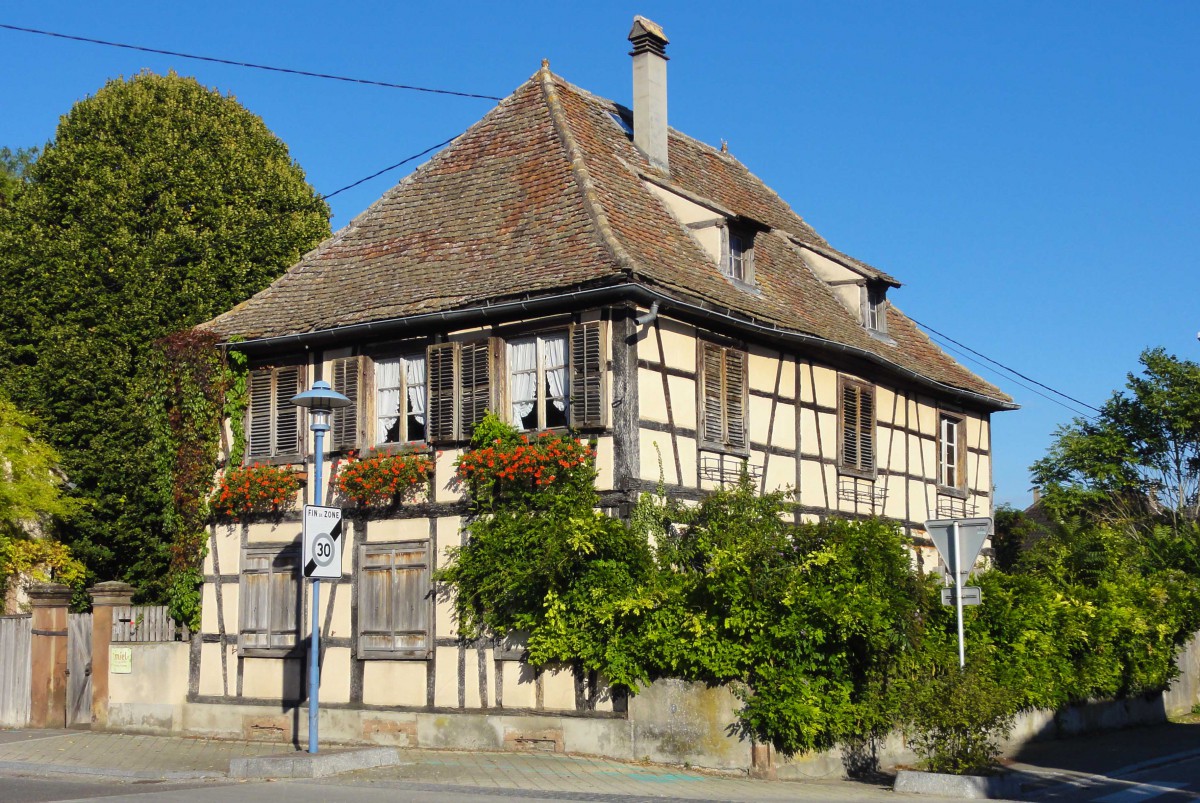 Marckolsheim : maison à pans de bois rue Clemenceau © Ralph Hammann - licence [CC BY-SA 4.0] from Wikimedia Commons