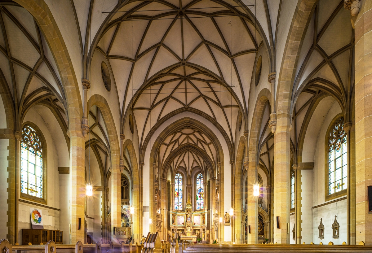 La nef de la Josephskirche © Roman Eisele - licence [CC BY-SA 4.0] from Wikimedia Commons
