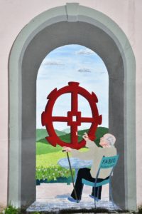 Détail de la fresque "Les Mulhousiens" de Fabio Rieti, rue des Franciscains © French Moments