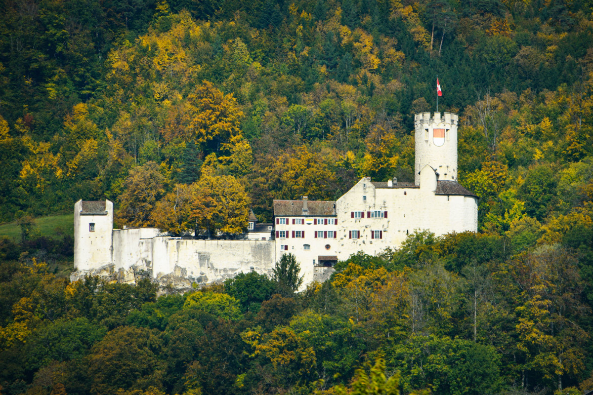 Le château du Neu-Bechburg à Oensingen en Suisse © French Moments