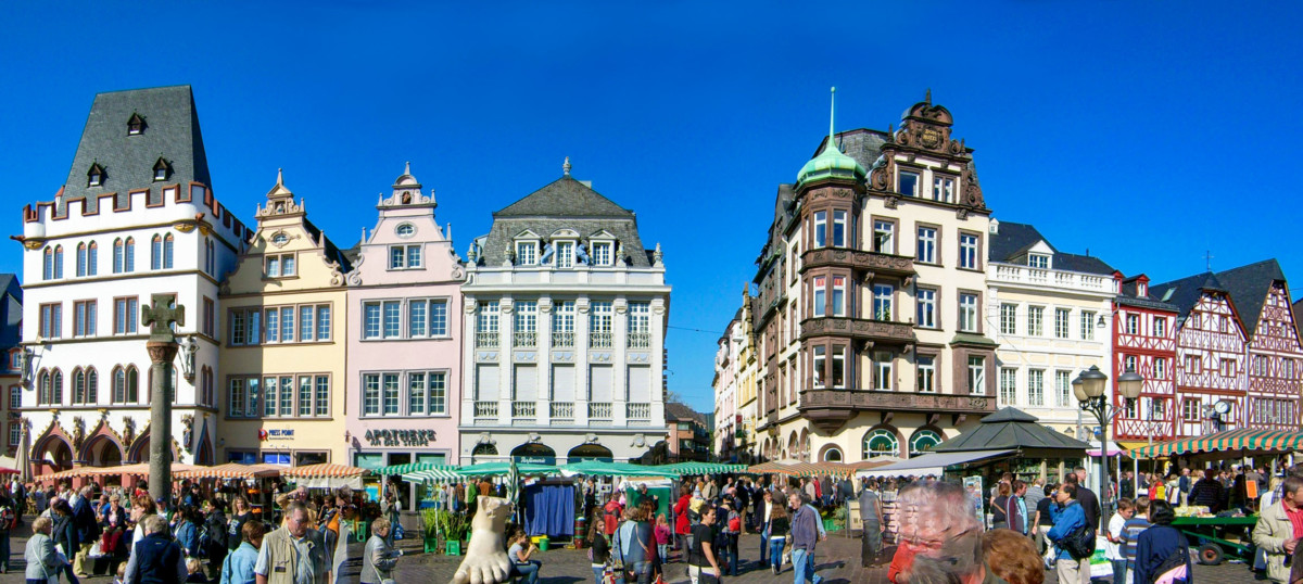 Trier Marktplatz © Lokilech - licence [CC BY-SA 3.0] from Wikimedia Commons