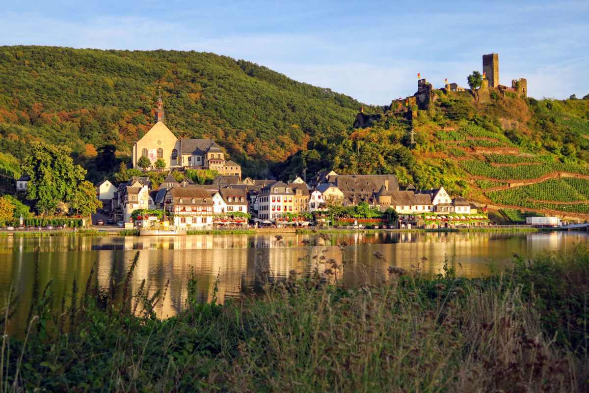 Beilstein sur les bords de la Moselle © F51C via Twenty20