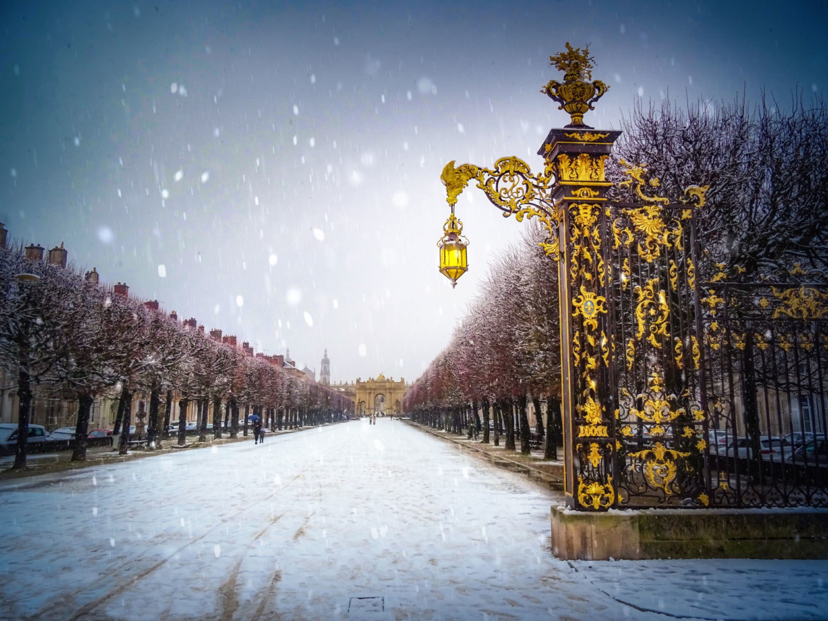 Place de la Carrière sous la neige © French Moments