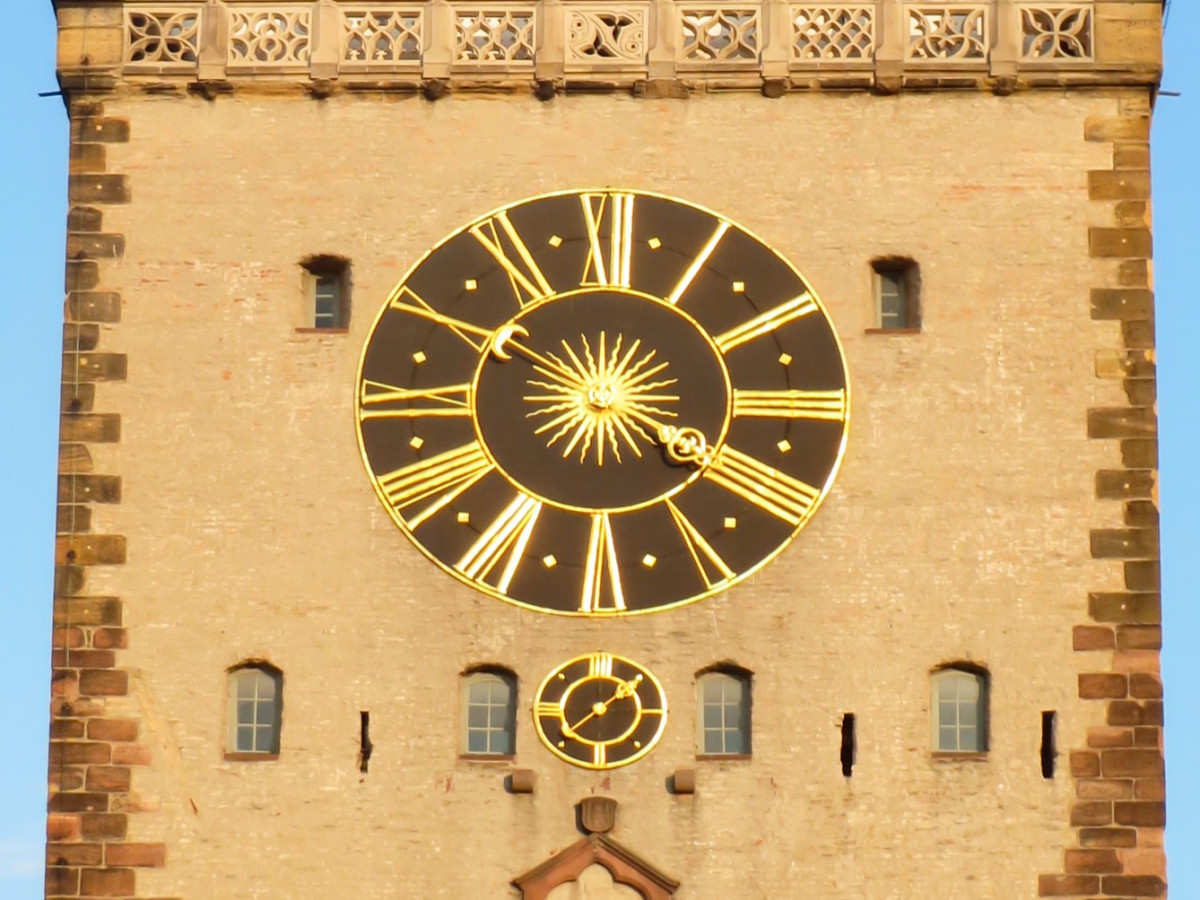 L'horloge de l'Altpörtel (côté ville) © AnRo0002 - licence [CC0] from Wikimedia Commons
