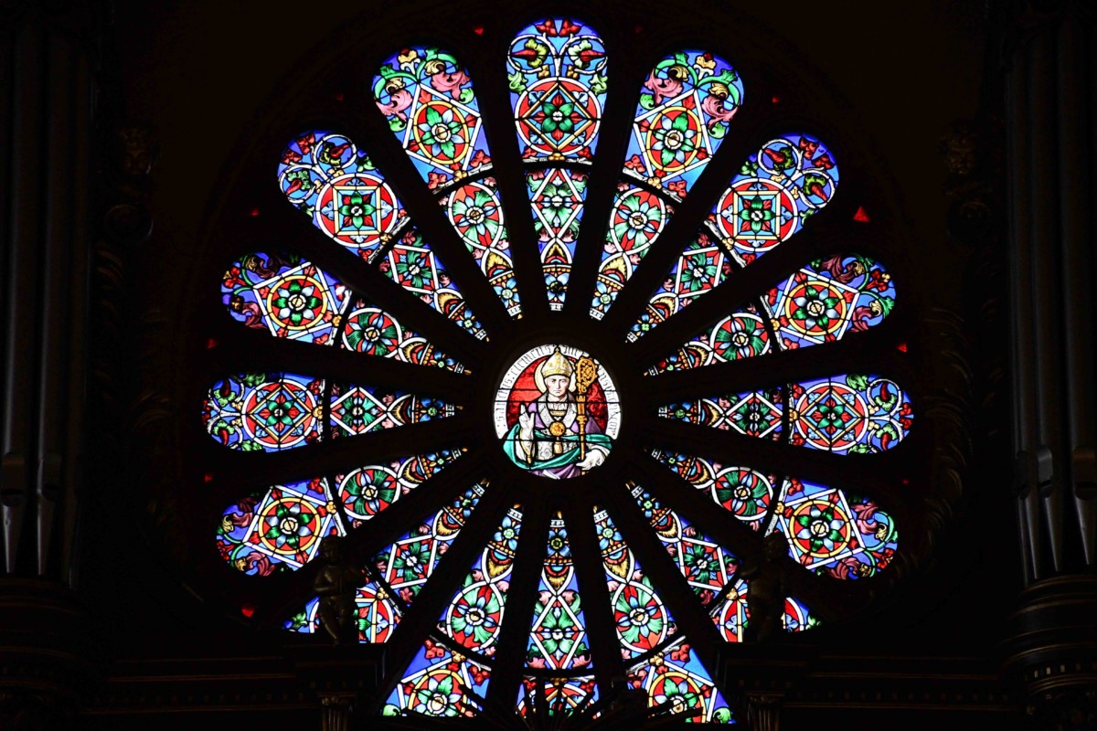 Rosace de l'église Saint-Clément © French Moments