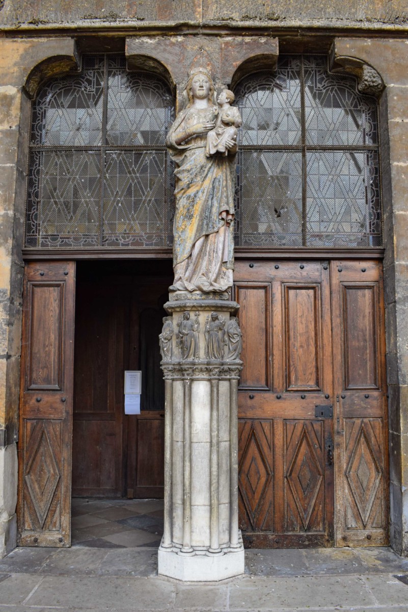 Statue de la Vierge à l’Enfant (13e s.) © French Moments