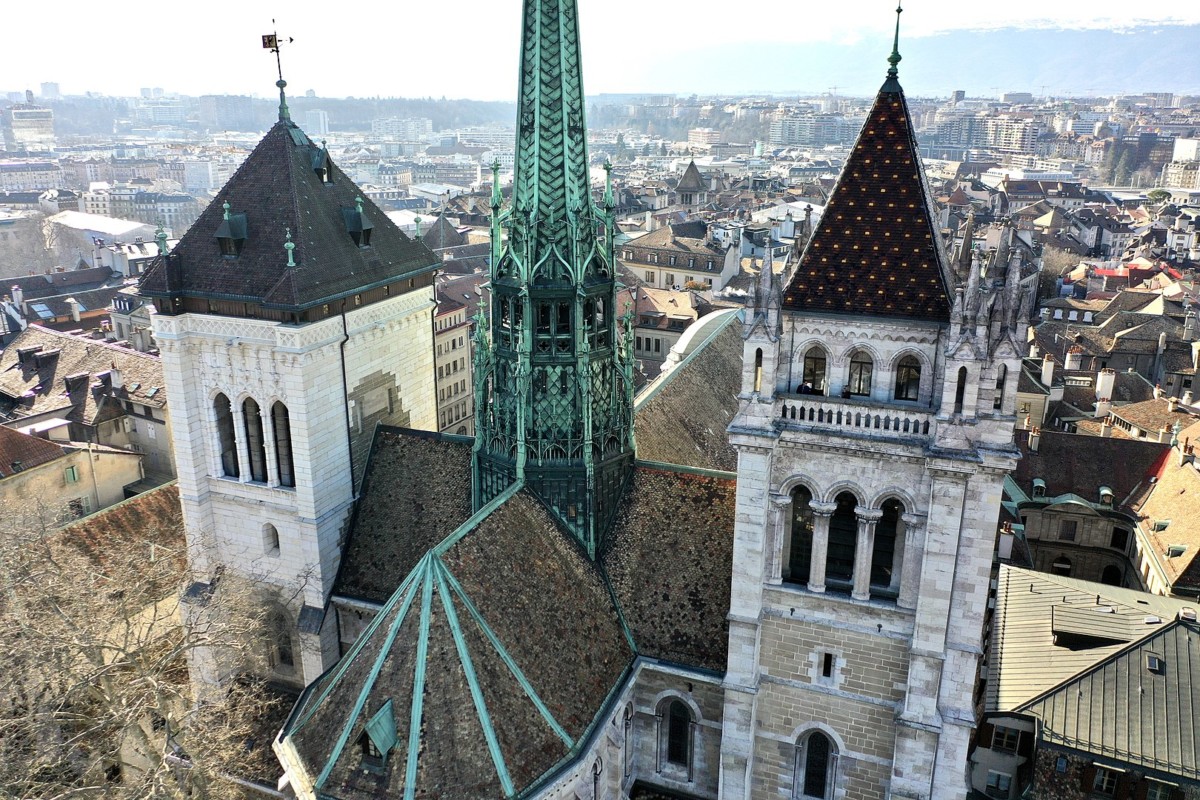 Genève - La cathédrale Saint Pierre © Bernard Vogel - licence [CC BY-SA 4.0] from Wikimedia Commons