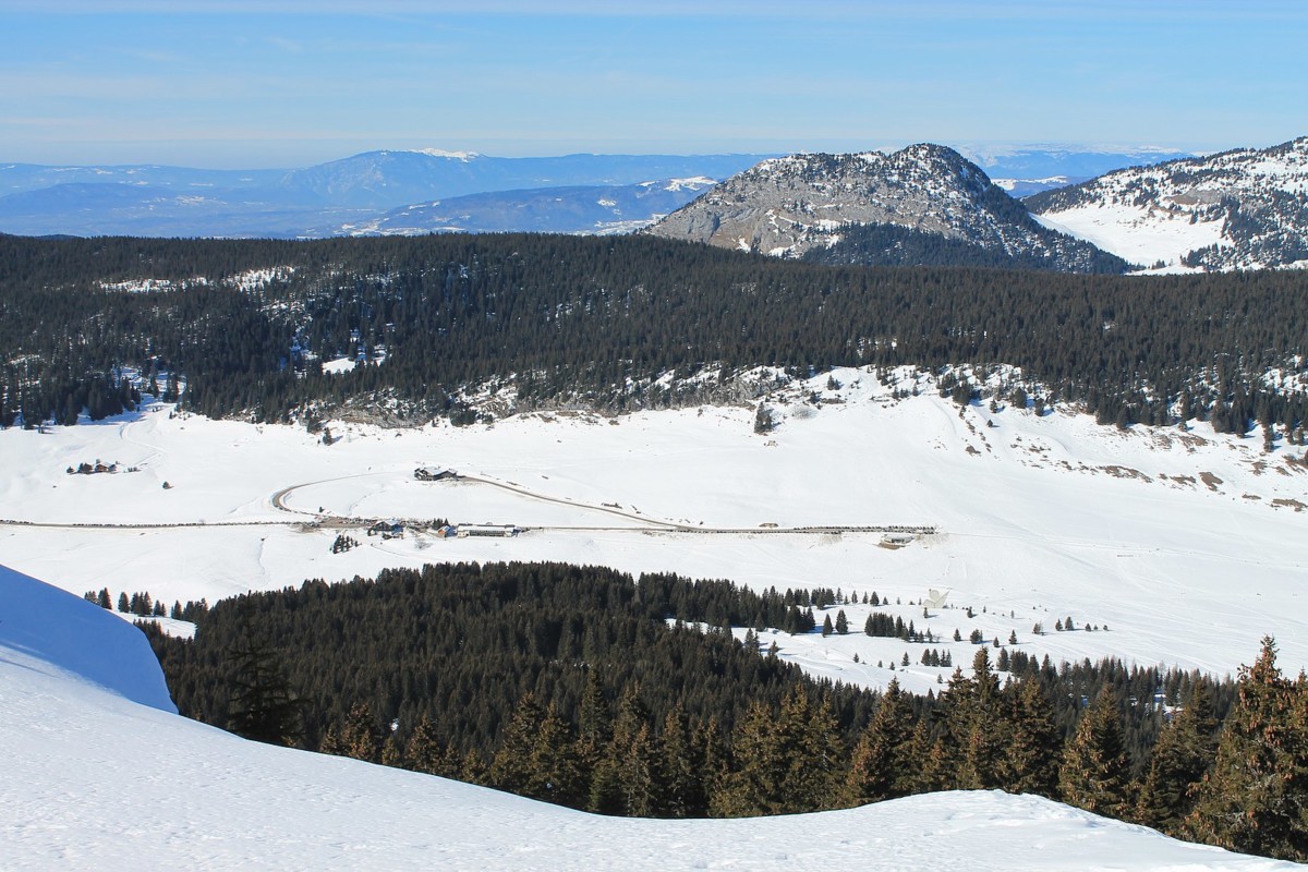 Plateau des Glières en hiver © B. Brassoud - licence [CC BY-SA 4.0] from Wikimedia Commons