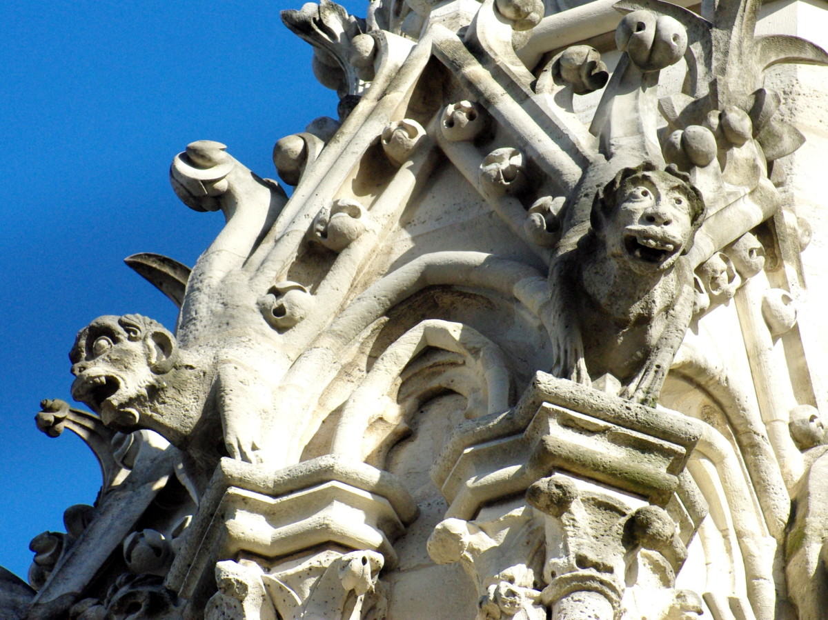 Notre-Dame - Décor gothique © French Moments