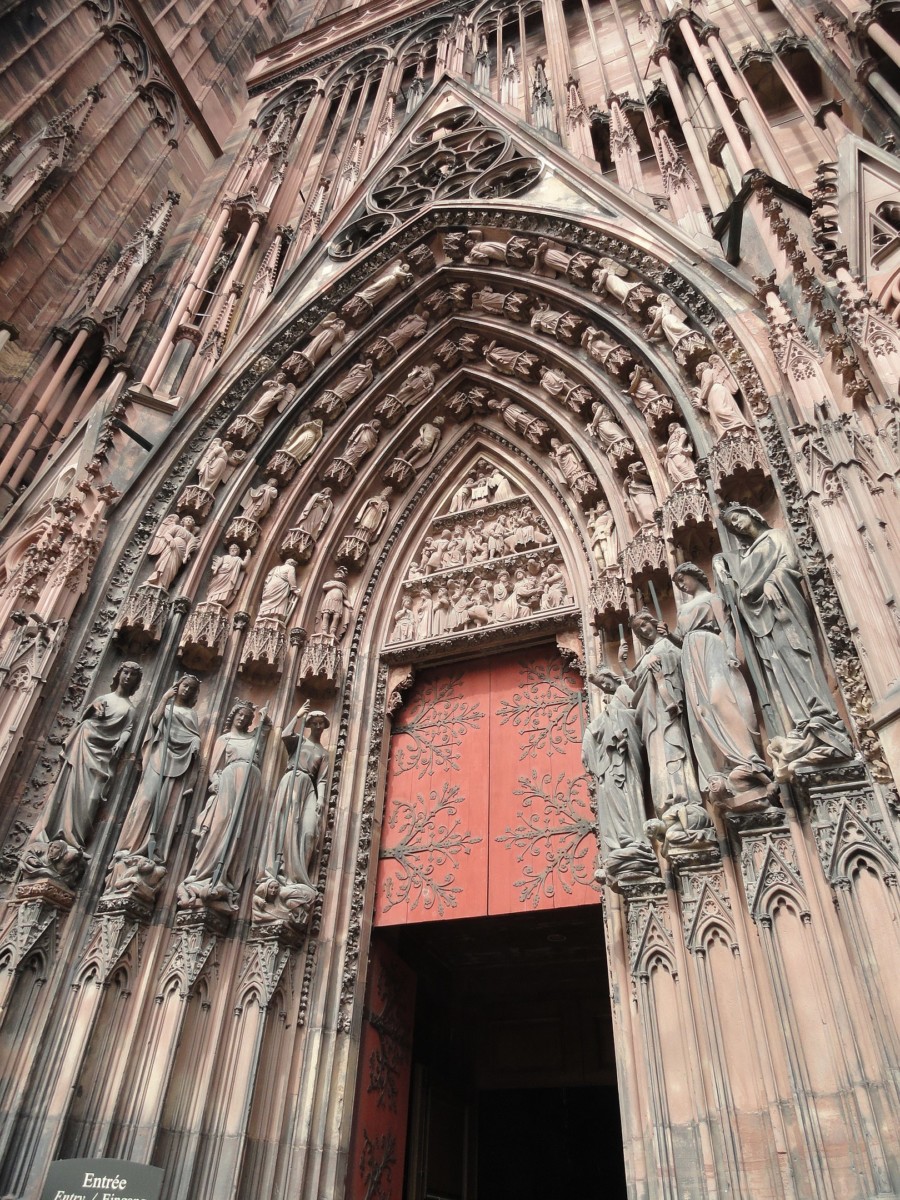 Façade de la cathédrale de Strasbourg - portail de gauche © Damien - strasbourg_cathedrale_6 - licence [CC BY-SA 2.0] from Wikimedia Commons