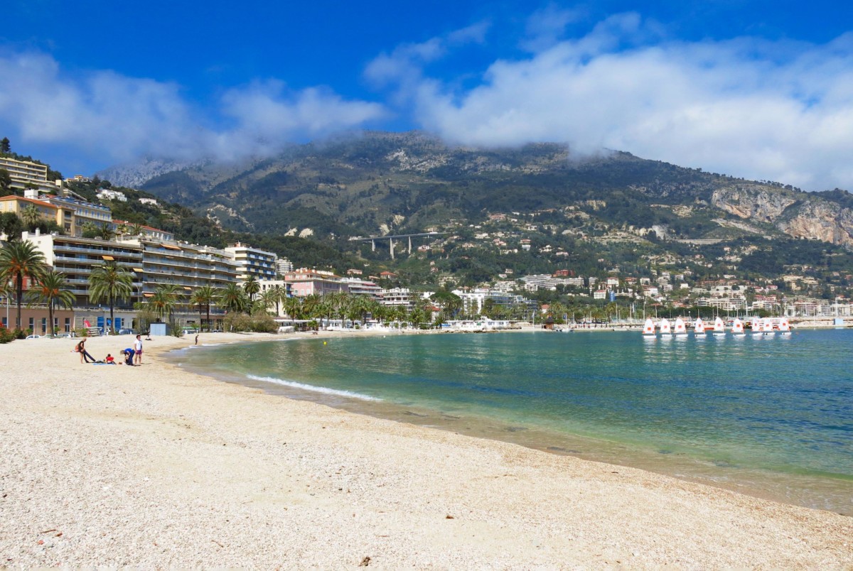 Plage des Sablettes. Photo : Tangopaso [Domaine public]