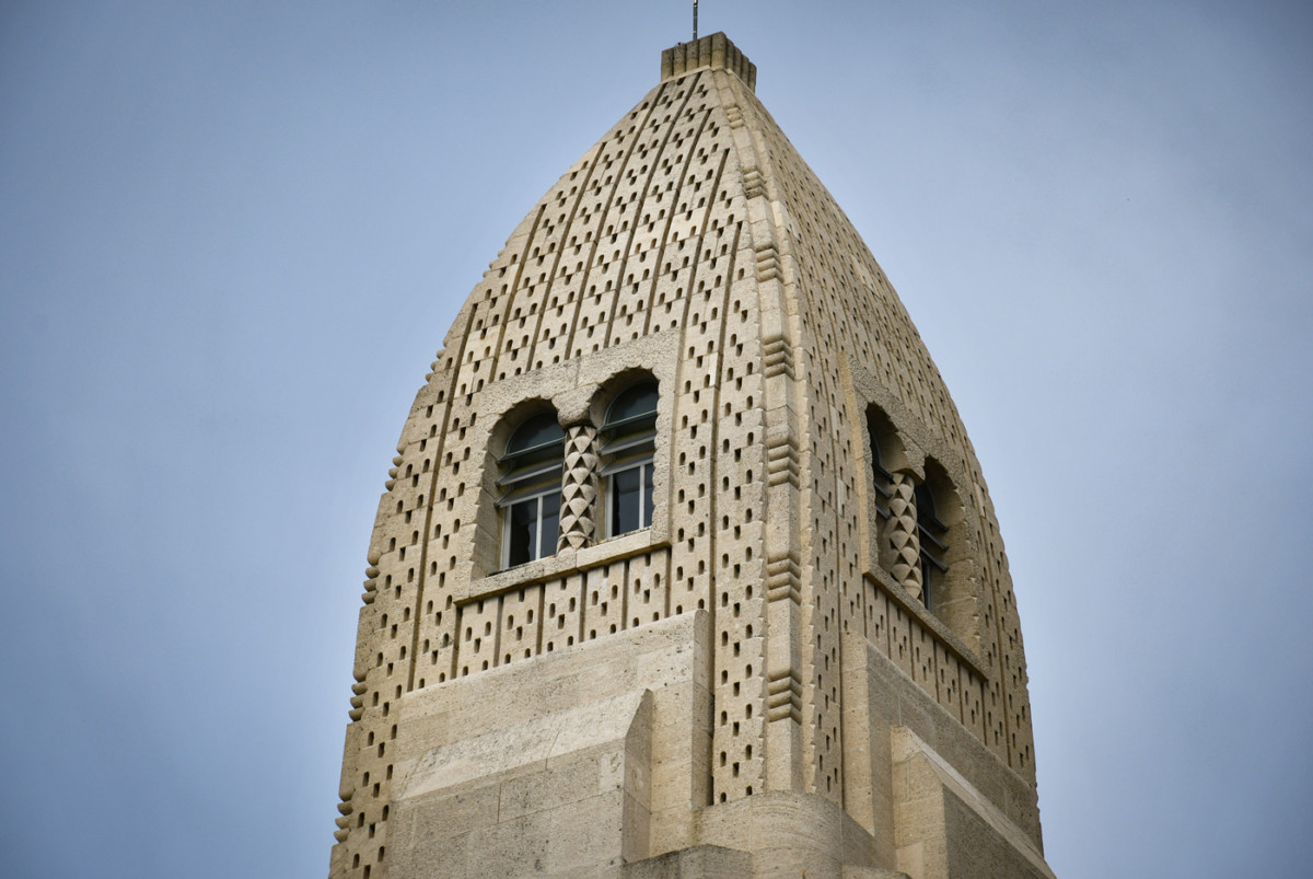 La tour des morts du mémorial © French Moments