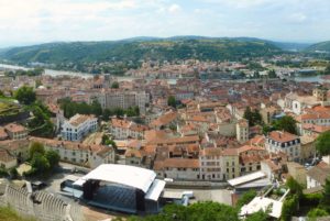 Autour de Lyon - Vienne : La vue du mont Pipet © Cavit - licence [CC BY 4.0] from Wikimedia Commons