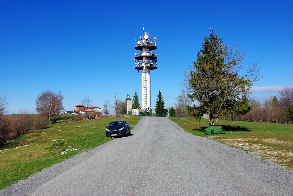 La tour de télécommunication du Salève © French Moments