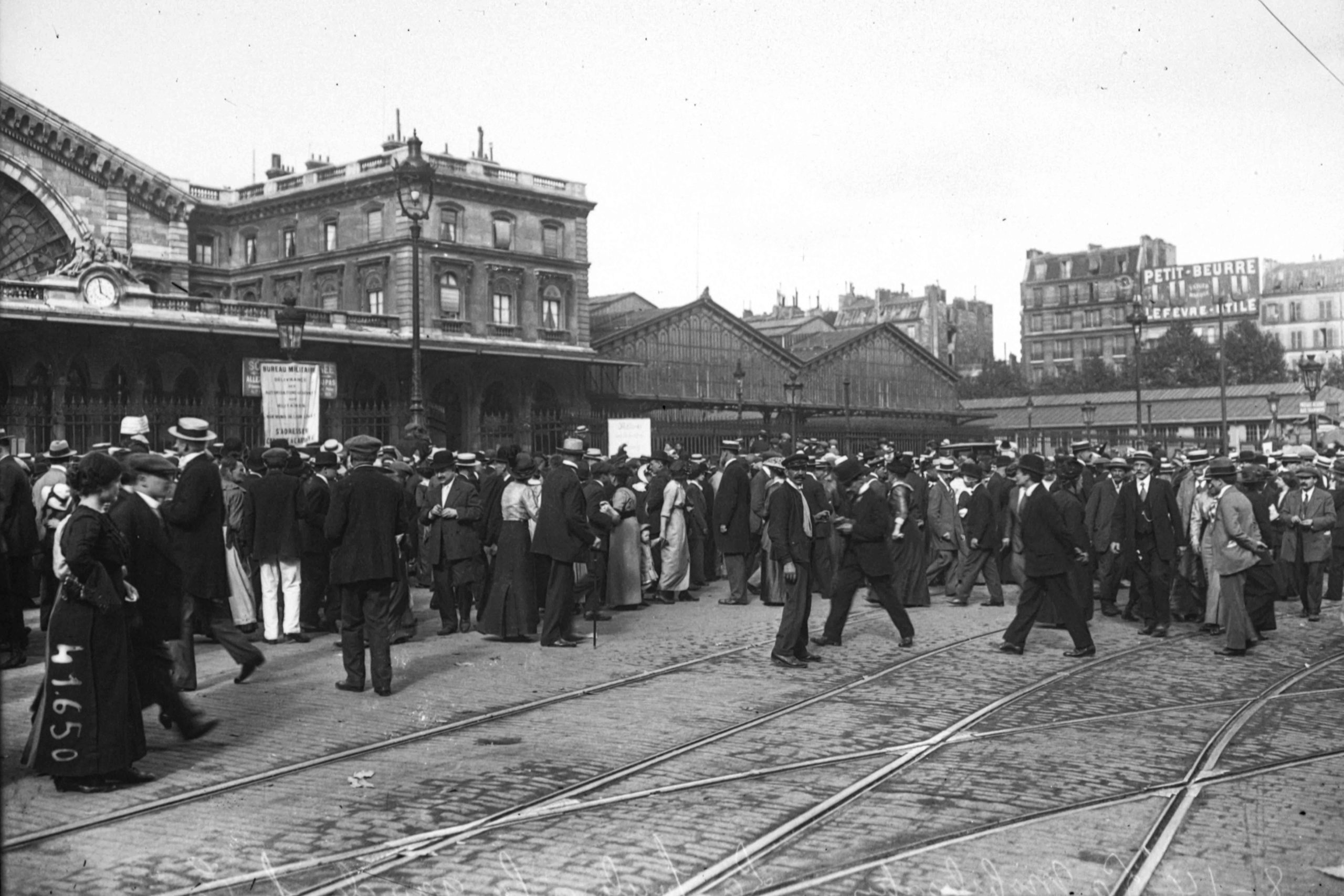 Mobilisation Aout 1914 [Public Domain via Wikimedia Commons]
