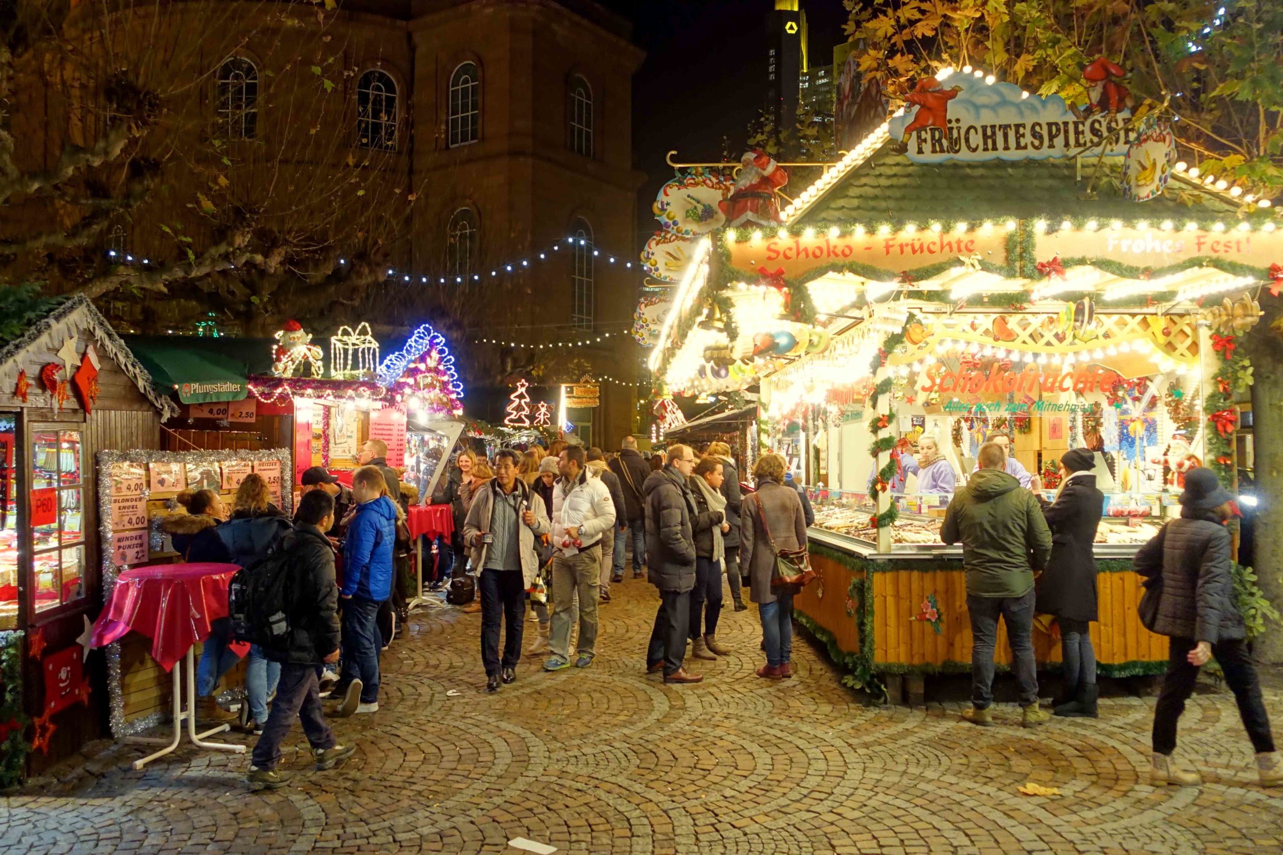 Frankfurt Christmas Market. Photo by Daderot - [CC0] from Wikimedia Commons