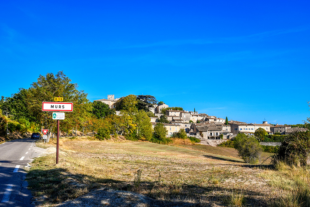 Promenade guidée de Murs en Provence © French Moments
