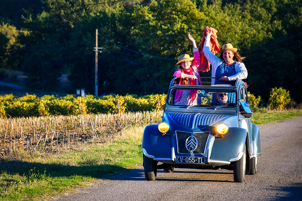 Provence in a 2CV with Deuche Forever © French Moments