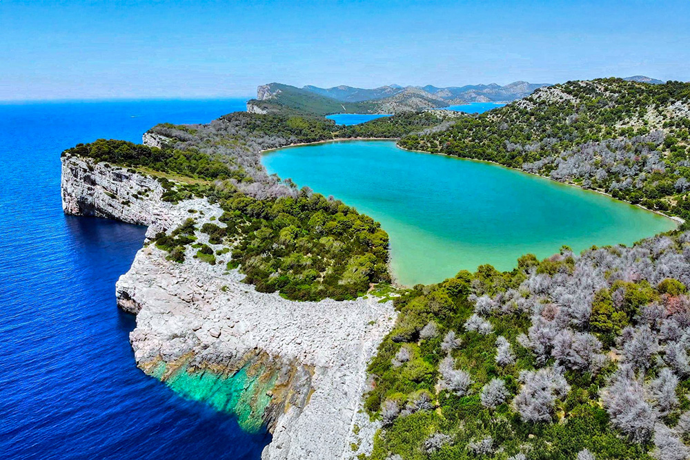 Au départ du Grand Est - Telašćica Nature Park © Ivo Finka - licence [CC BY-SA 4.0] from Wikimedia Commons