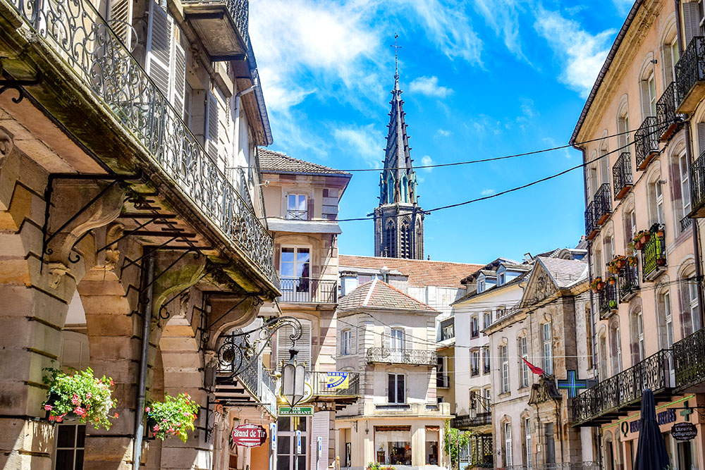Rue Stanislas, Plombières-les-Bains © French Moments