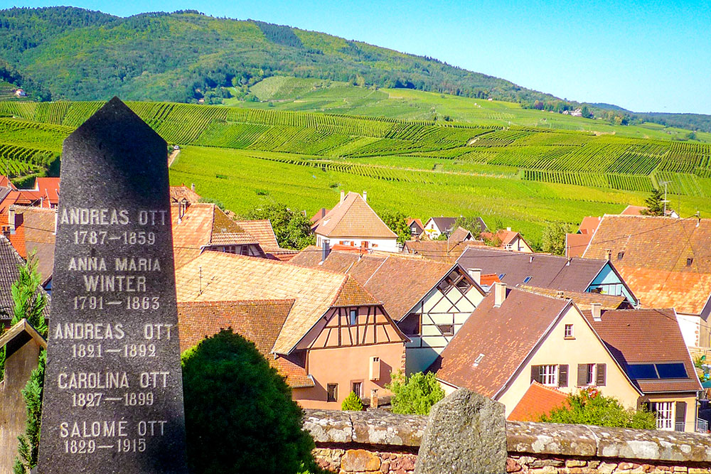 Lieux de souvenir en Alsace - Hunawihr © French Moments