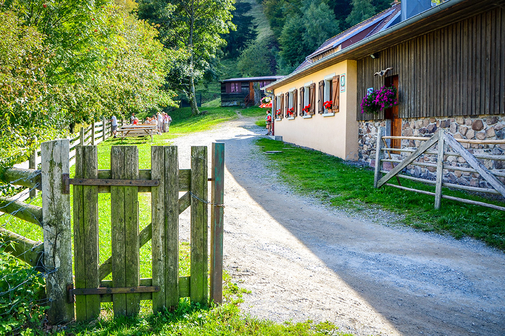 Ferme Auberge dans la vallée de la Doller © French Moments
