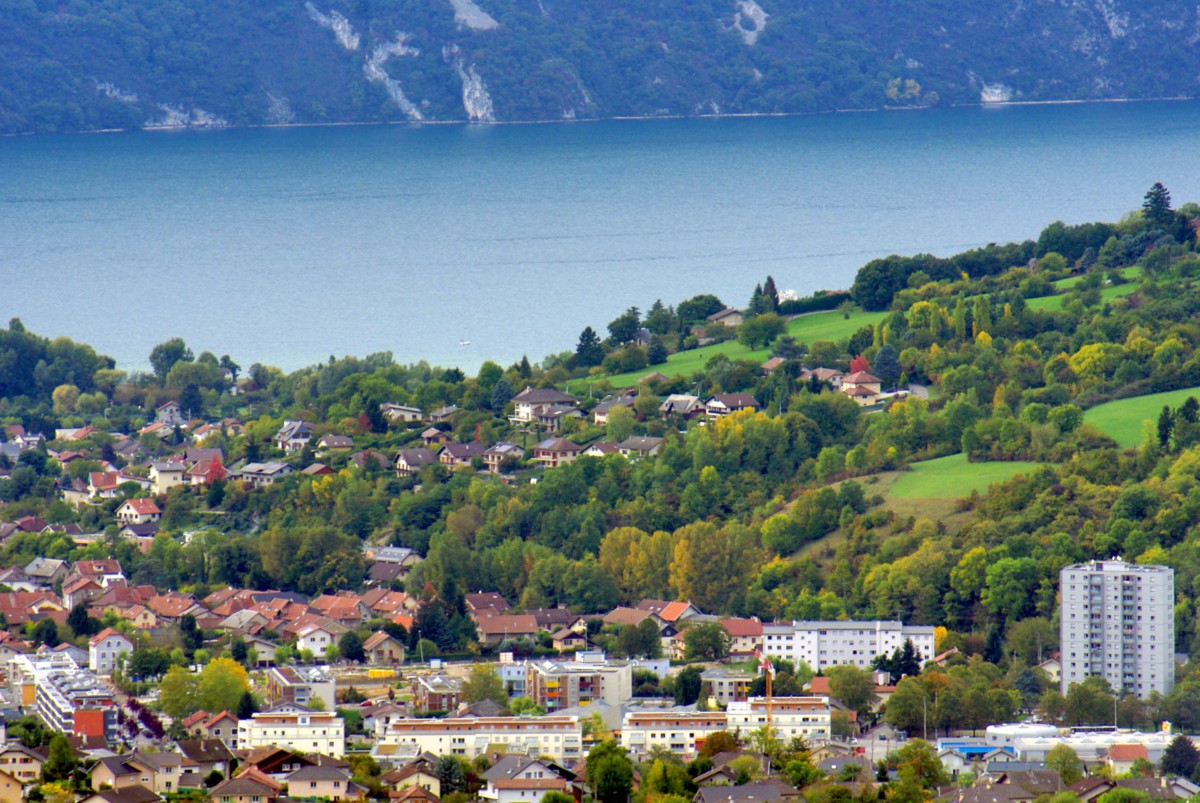 Lake Bourget Aix-Les-Bains © French Moments Lake Bourget and Aix-les-Bains © French Moments