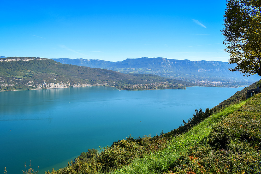 Lake Bourget Savoie copyright French Moments Belvédère d'Ontex, Lac du Bourget Savoie © French Moments