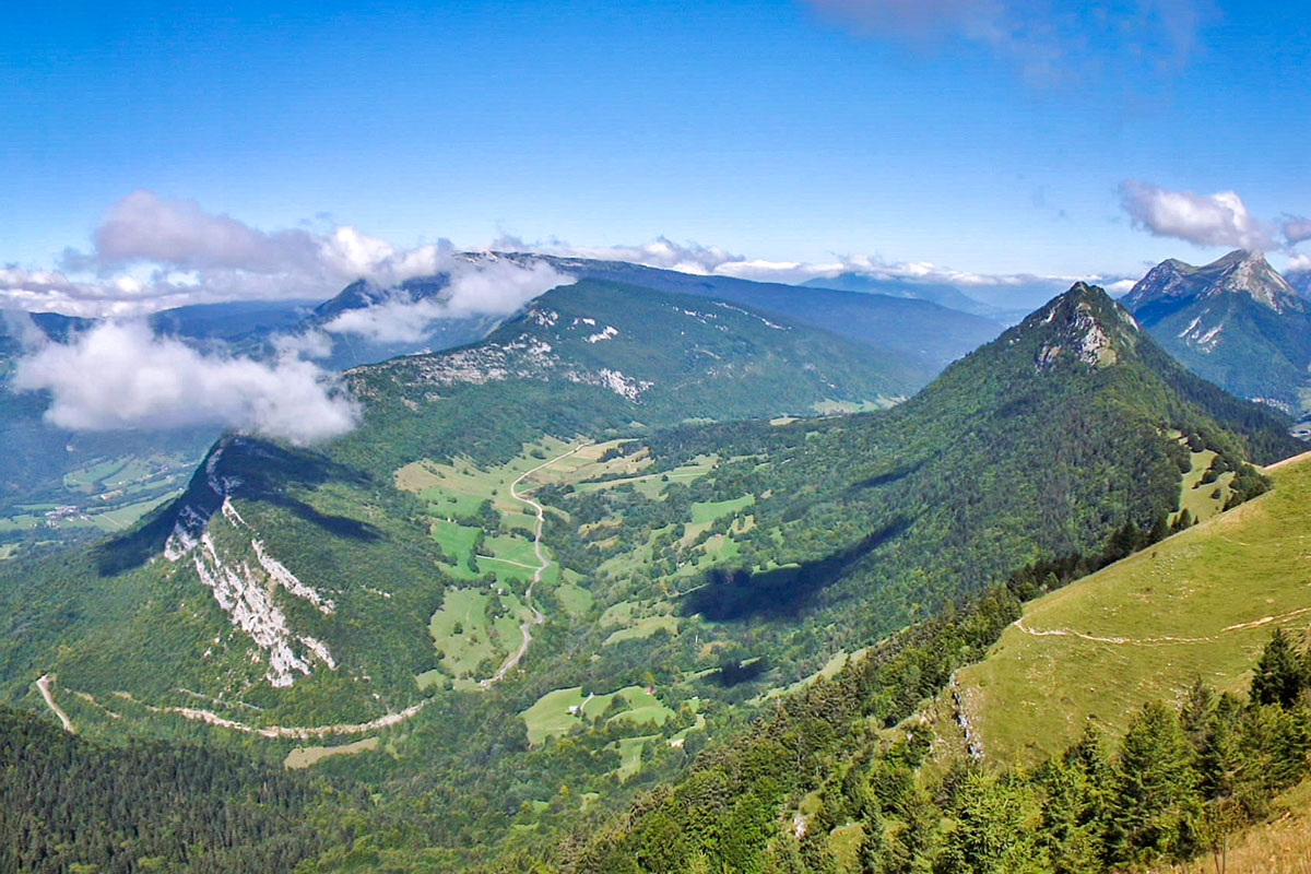 Pointe de la Galoppaz © Florian Pépellin - licence [CC BY-SA 3.0] from Wikimedia Commons